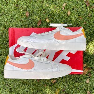 Nike Blazer low white peach shoes